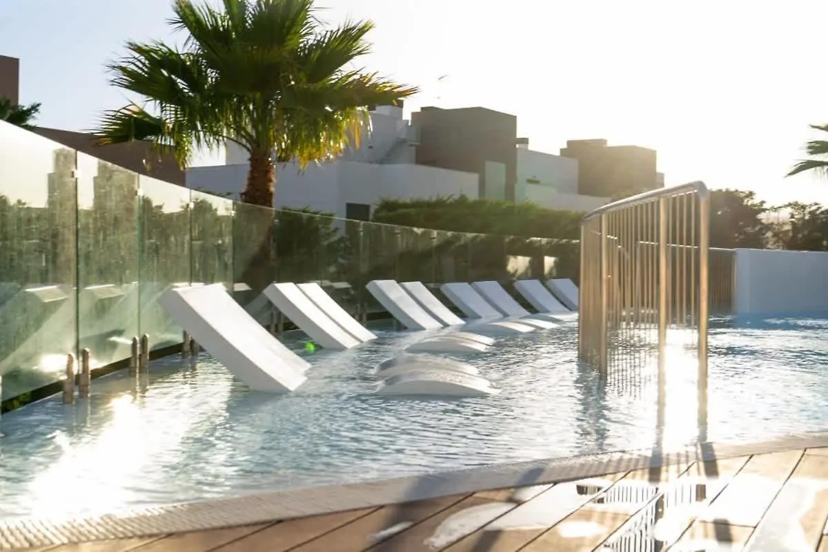 Jardinana Azalea - Gorgeous 3 Bedroom Apartment Close To The Beach La Cala De Mijas 0*,  Spain